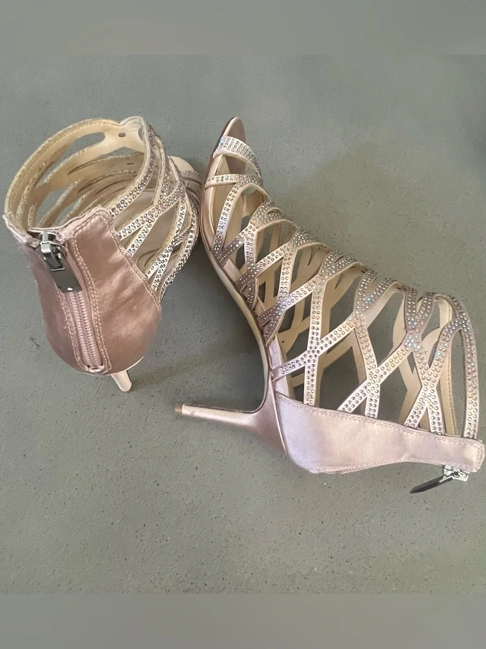 Vince Camuto Imagine Deluxe Satin Bisque Shoe 8